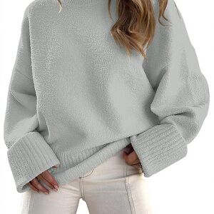 Cozy Light Gray Women's Turtleneck Sweater